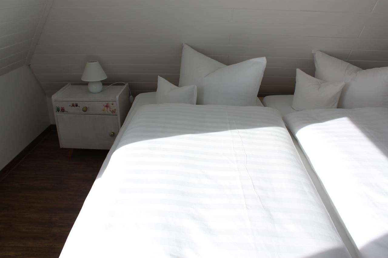 Hotel Fresena บัลทรุม ภายนอก รูปภาพ